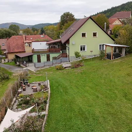 Dom wakacyjny U Lesa *